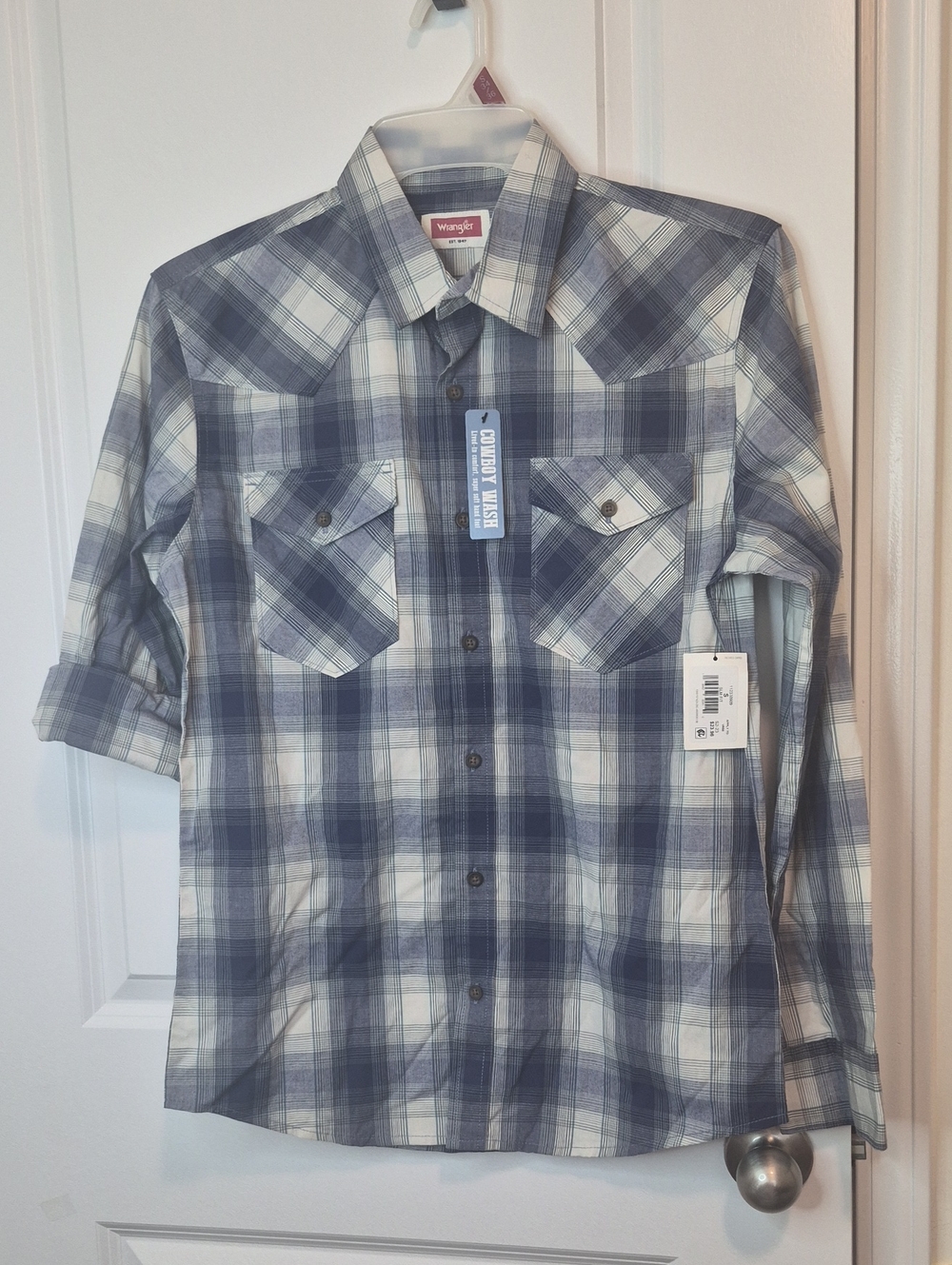 Wrangler Men’s Navy and White Plaid‎ Button-Down Shirt Size S